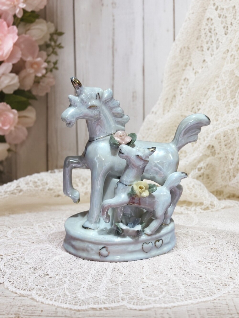 Ceramic Unicorn Figurine – White & Pink | Vintage Charm